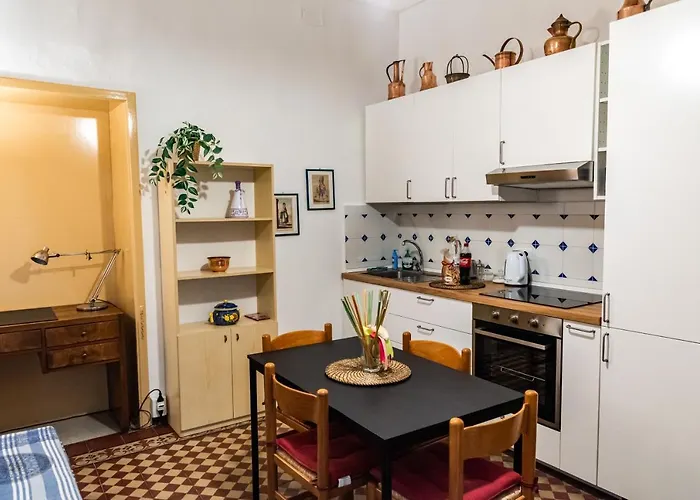 Апартаменты Garibaldi House
